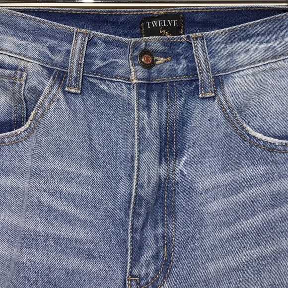 Twelve by OnTwelfth Cutoff Distressed Jeans - Picture 2 of 5